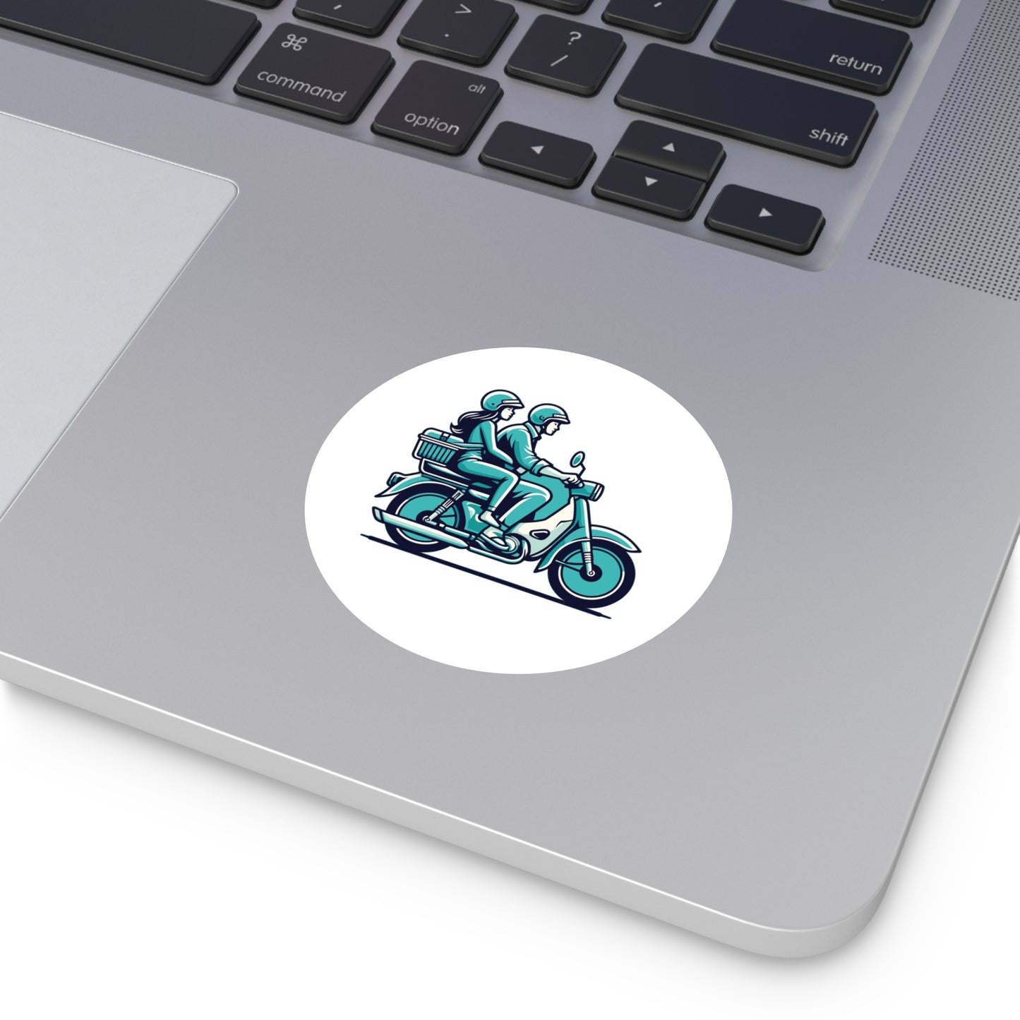 Round Sticker | Couple on the Road