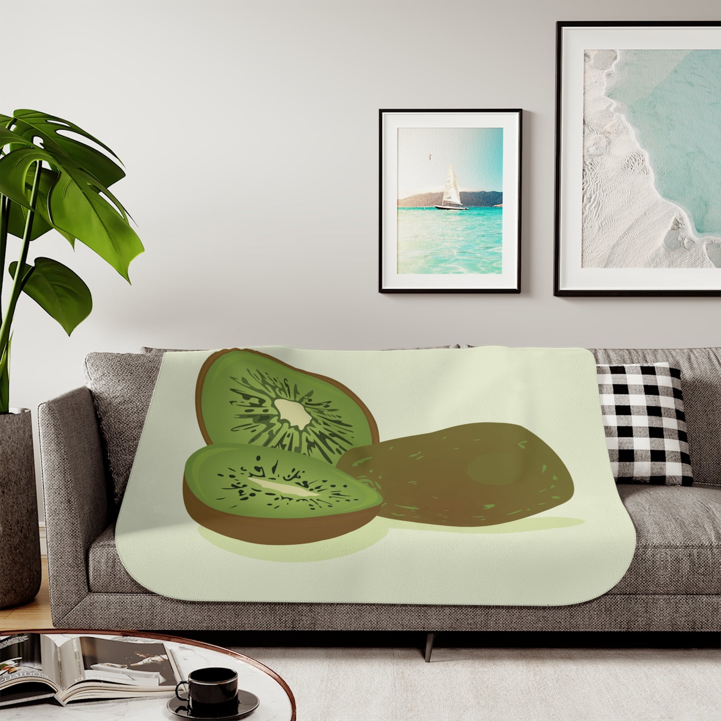 Hug a Kiwi Daily | Sherpa Blanket with Kiwi Print | Cozy – Fresh – Unique