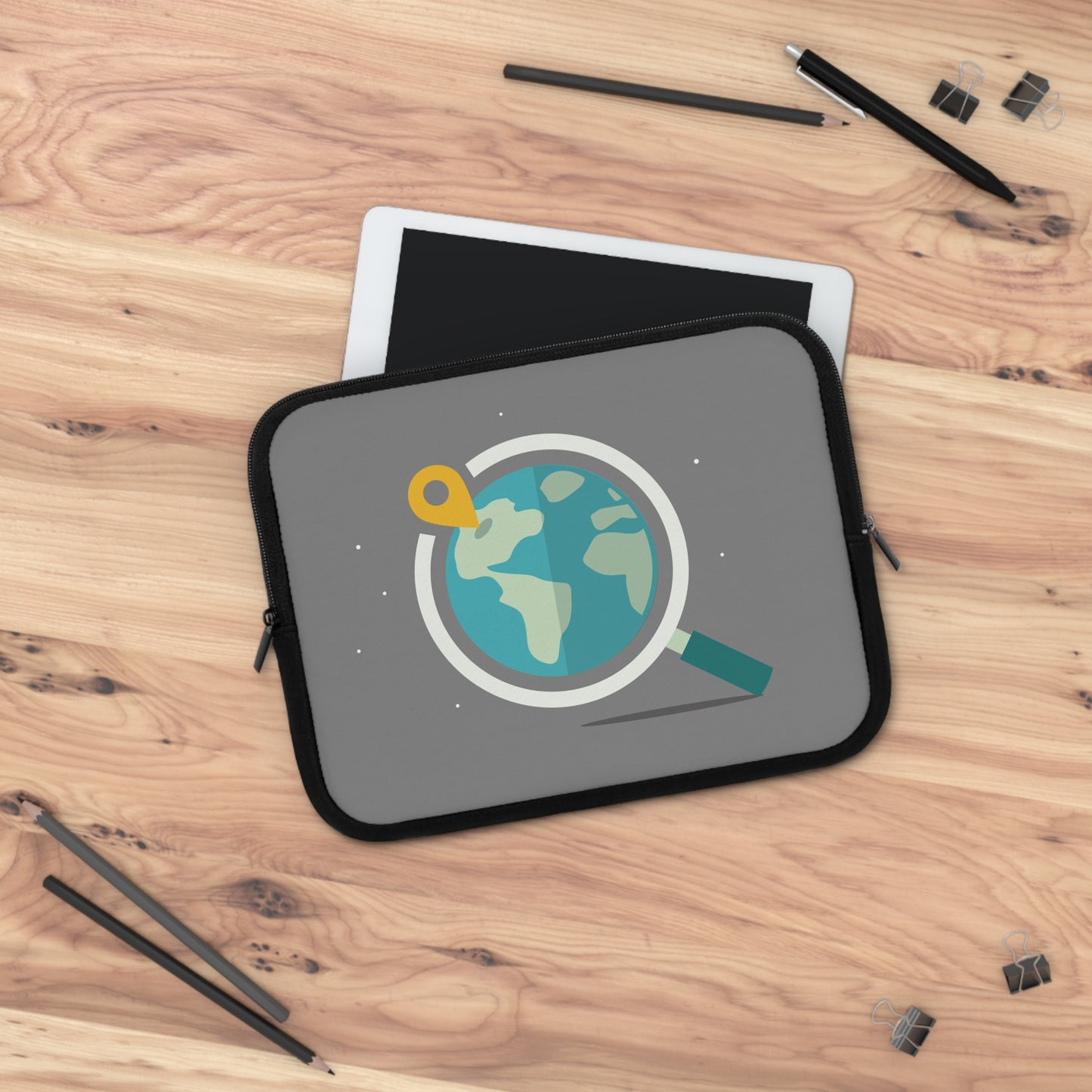 Explore the World | World Map & Magnifying Glass Laptop Sleeve