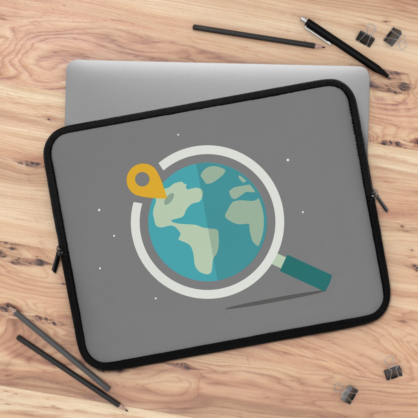 Explore the World | World Map & Magnifying Glass Laptop Sleeve
