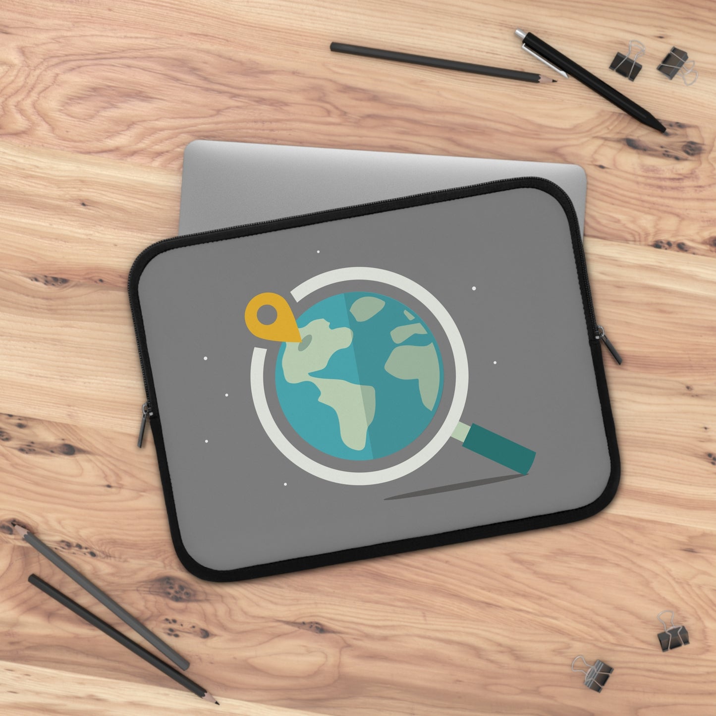 Explore the World | World Map & Magnifying Glass Laptop Sleeve