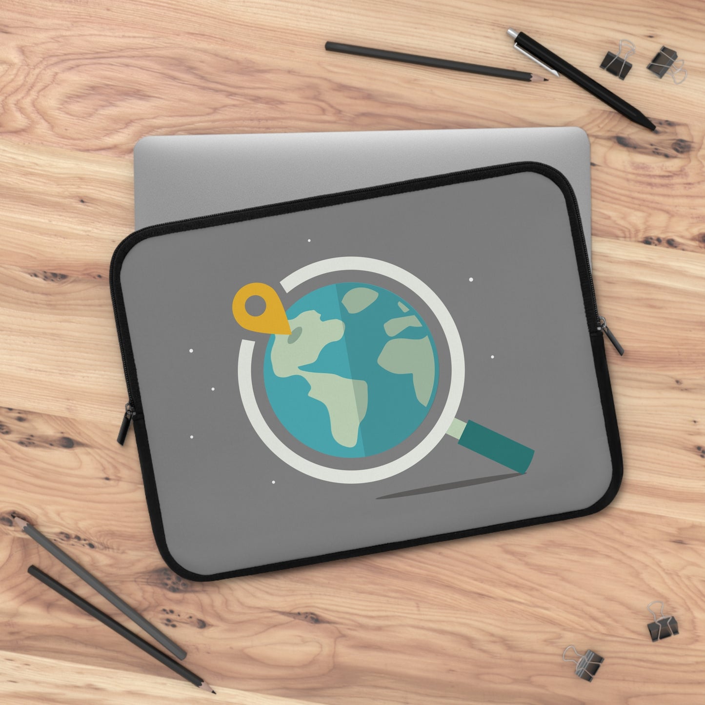 Explore the World | World Map & Magnifying Glass Laptop Sleeve